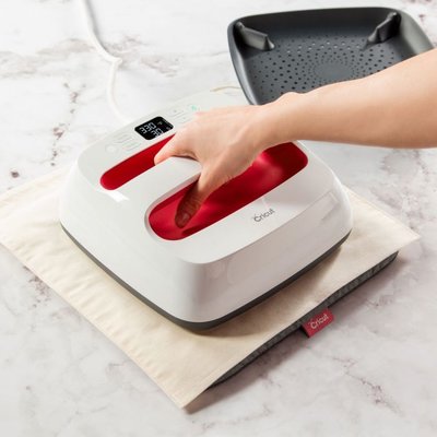 Medium Cricut Easy Press 2