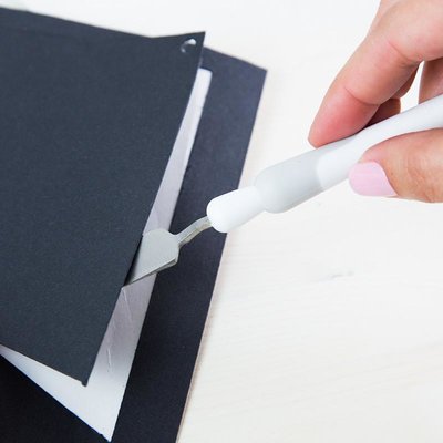 Silhouette spatula
